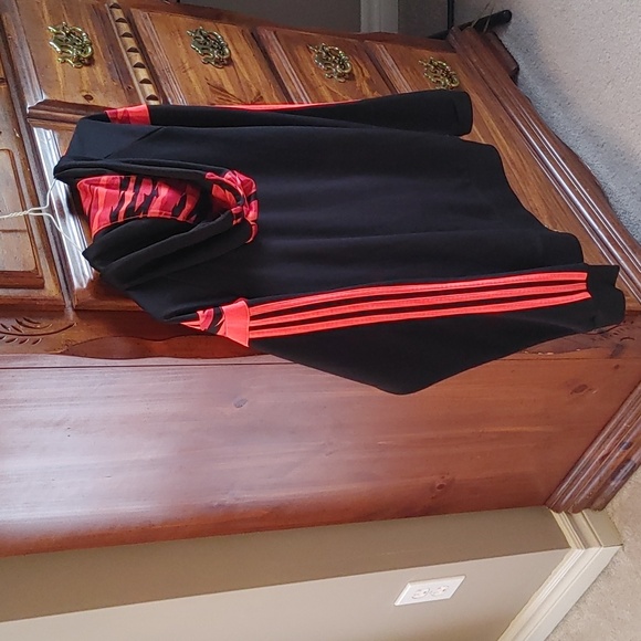 Men's Adidas Black & Neon Orange Trefoil Pullover Hoodie Size Small - Picture 3 of 9